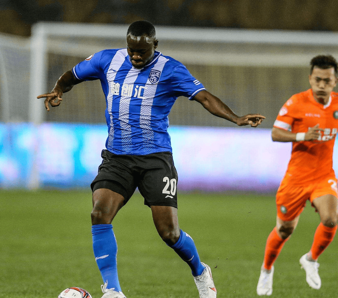 曼城迎法国杯关键赛；赛前防线松动；震撼外界；球探报告显示潜力的简单介绍