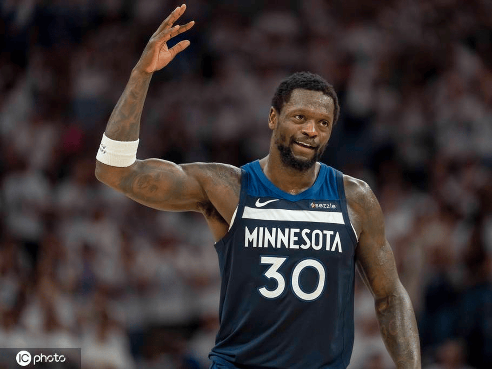  明尼苏达森林狼英文 