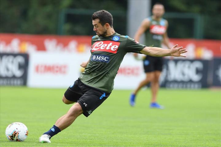 那不勒斯训练开放日，冲刺阶段战术微调引欢呼，欧篮联在即，年轻球员得到机会的简单介绍